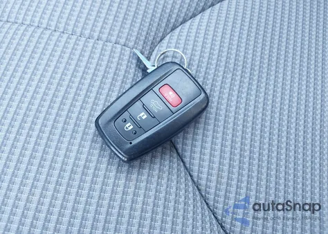 2021 Toyota Highlander Le из США, поврежденный, VIN 5TDBZRBH1MS537565